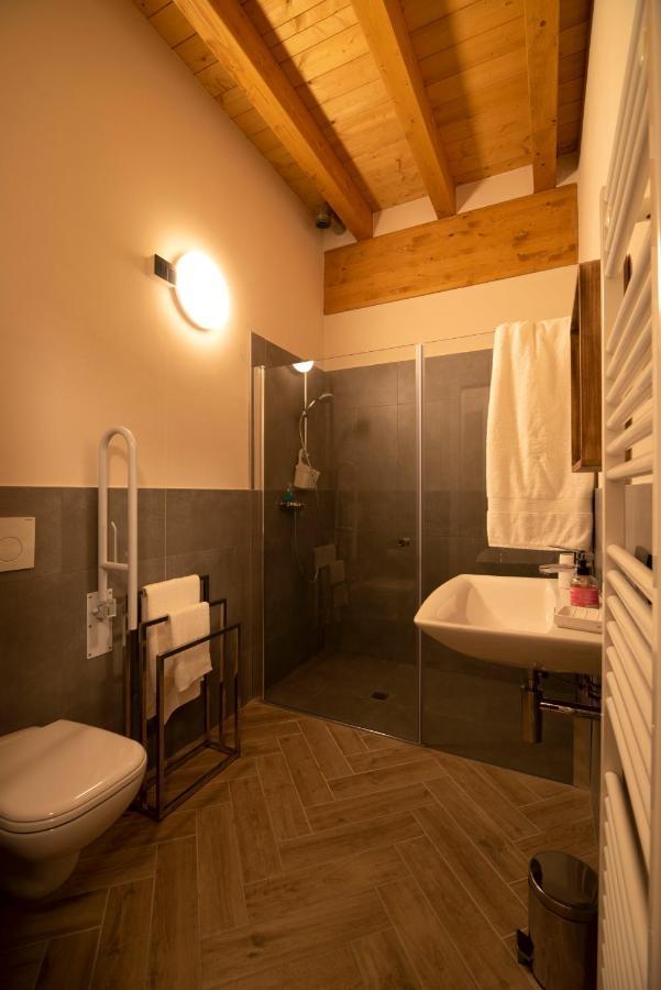 Agriturismo Monsereno Horses Imbersago 외부 사진